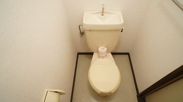 トイレ　図面と現状に相違がある場合には現状を優先