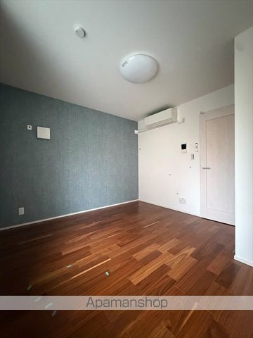 京成本線 町屋駅 徒歩7分 5階建 築4年の居間写真