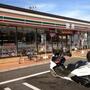 コンビニ　セブンイレブン秩父巴川橋店（コンビニ）まで550m