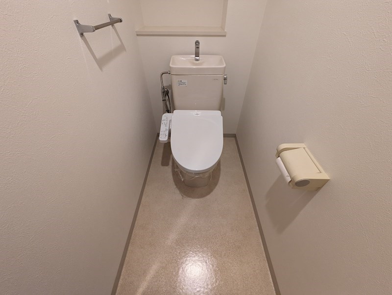 NTPRレジデンス甲子園四番町のトイレ写真