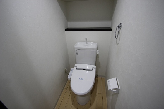 トイレ　※別部屋の写真です