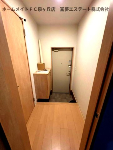 玄関　※イメージ　反転タイプのお部屋の写真