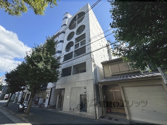 ブローニュかもがわの外観写真