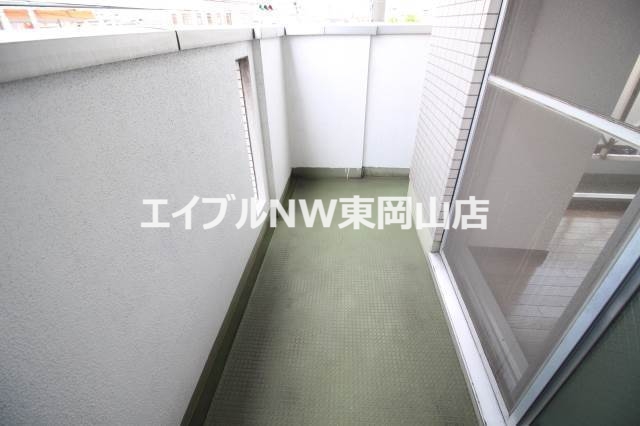 バルコニー　玄関
