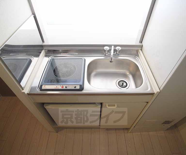 キッチン　コンパクトキッチンです。