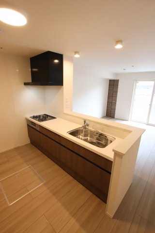 キッチン　同一施工会社同一仕様写真