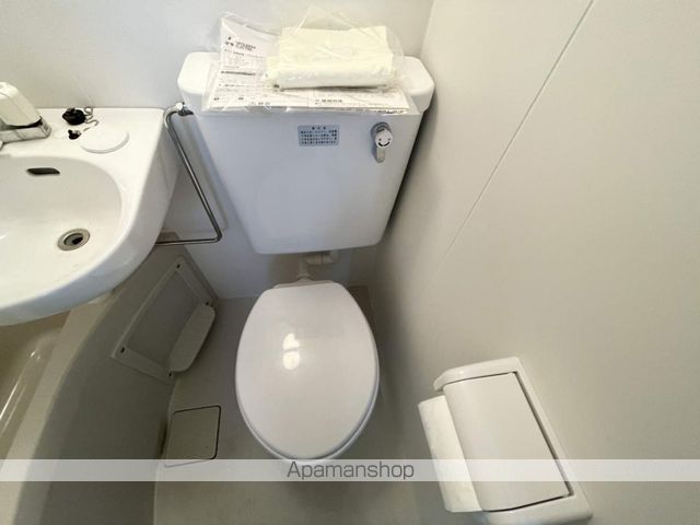阪急宝塚線 服部天神駅 徒歩5分 4階建 築35年のトイレ写真
