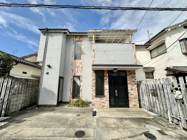 宝塚市山本野里1丁目貸家