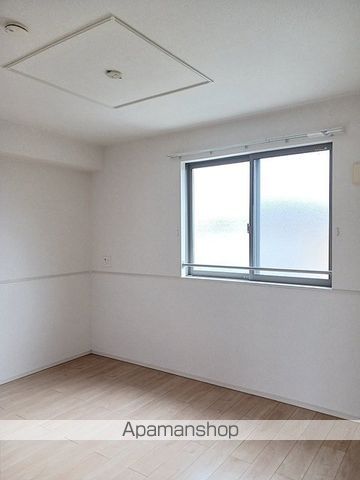 ＪＲ東海道本線 浜松駅 バス乗車時間：38分 最寄りバス停で下車 徒歩3分 2階建 築9年のキッチン写真