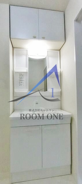 洗面設備　洗面台です。