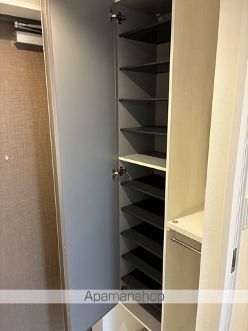 LUORE東武練馬の玄関写真