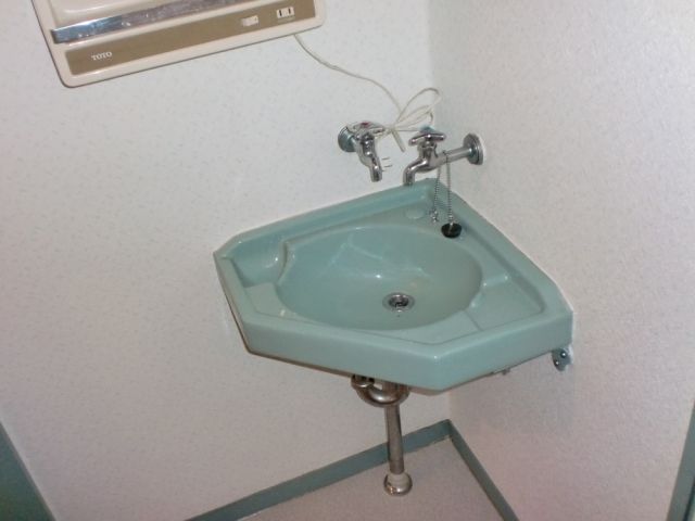 洗面設備　コンパクト洗面です。