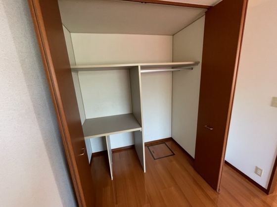 バリュージュ井原 B棟の内装写真