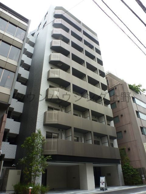 建物外観　2014年7月撮影