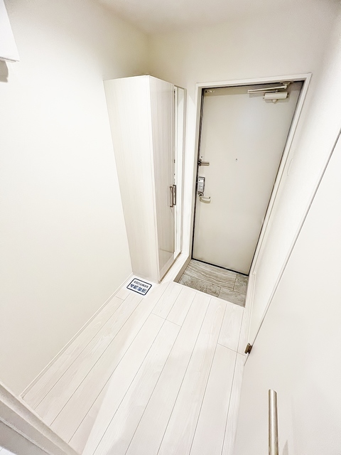阪急京都線 上新庄駅 徒歩8分 3階建 新築の玄関写真