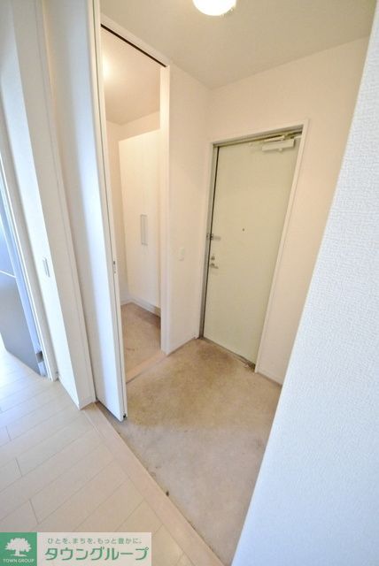 クロシェットAの玄関写真