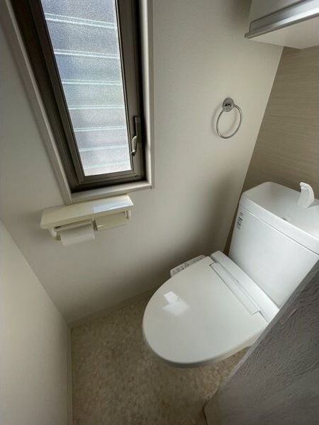 エヌエム・キャラント・ドゥのトイレ写真