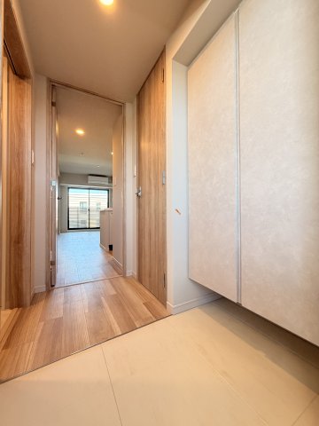 S-RESIDENCE神戸みなと元町aloの玄関写真