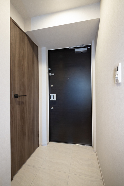 玄関　※写真は同タイプ住戸です。