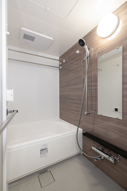 バス・シャワールーム　※写真は同タイプ住戸です。
