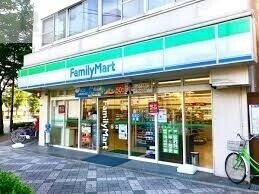 コンビニ　ファミリーマート大東町二丁目店（コンビニ）まで206m