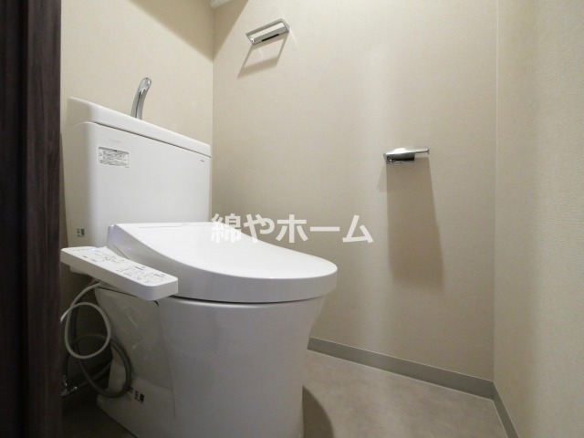 トイレ　ゆったりとした空間のトイレです