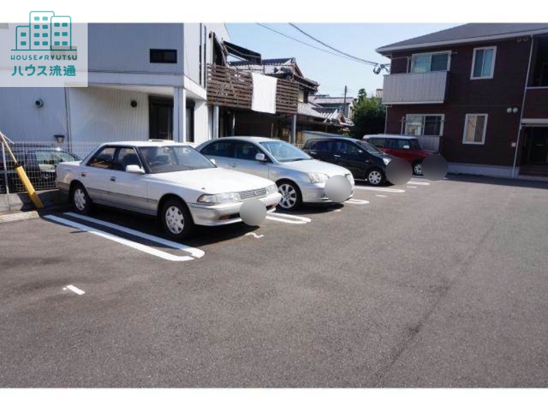 駐車場　駐車場