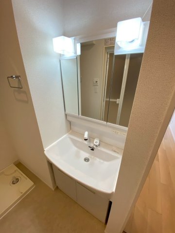 洗面設備　※同タイプの写真となります。