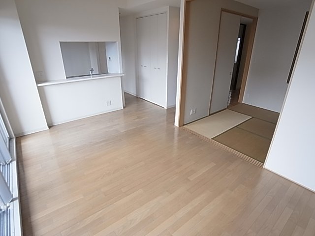 セイワパレスレジデンス御影の居間写真