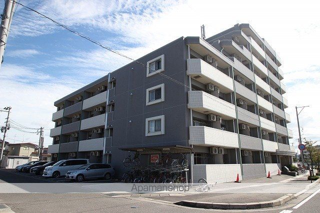 ＪＲ東北本線 郡山駅 バス乗車時間：15分 最寄りバス停で下車 徒歩7分 築20年