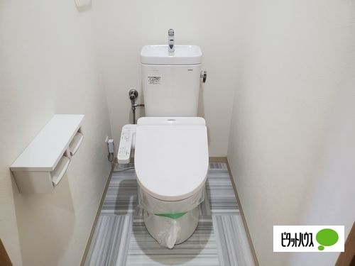 ＪＲ山陽本線 明石駅 徒歩3分 13階建 築29年のトイレ写真