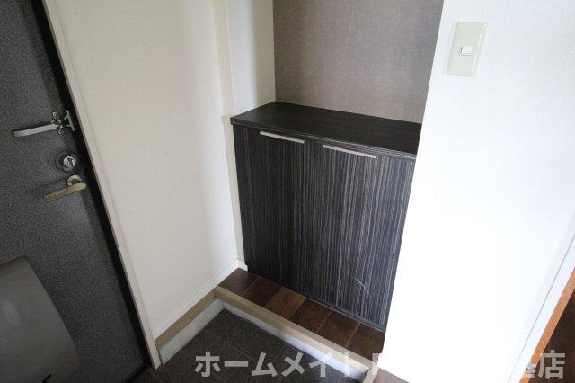 ディアス円山の玄関写真