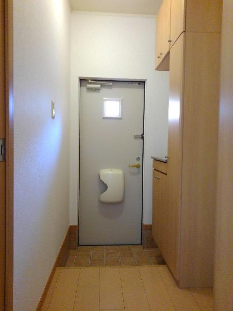 SKM9号館の玄関写真