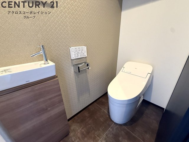 トイレ　温水洗浄便座付きでおすすめ！