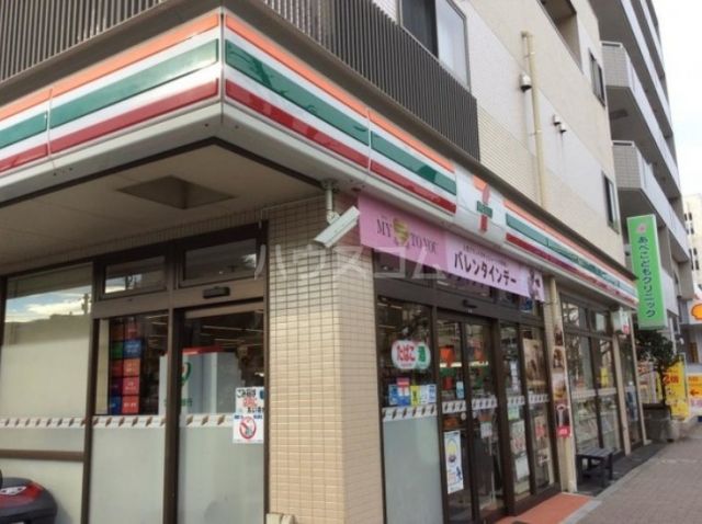 コンビニ　セブン-イレブン板橋高島平１丁目店（コンビニ）まで424m