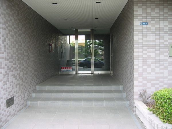 ＪＲ青梅線 昭島駅 徒歩8分 4階建 築35年の外観写真