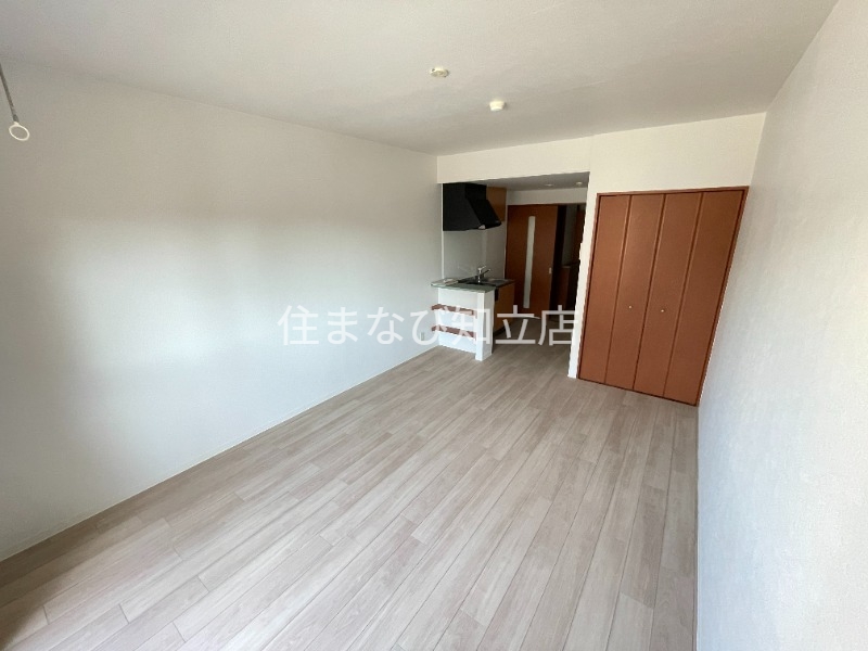 居室・リビング　同型別部屋写真