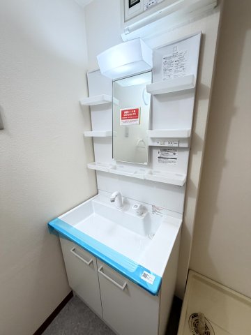 洗面設備　独立洗面台なので、身支度も快適です！