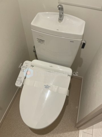 東京メトロ日比谷線 三ノ輪駅 徒歩6分 9階建 築7年のトイレ写真