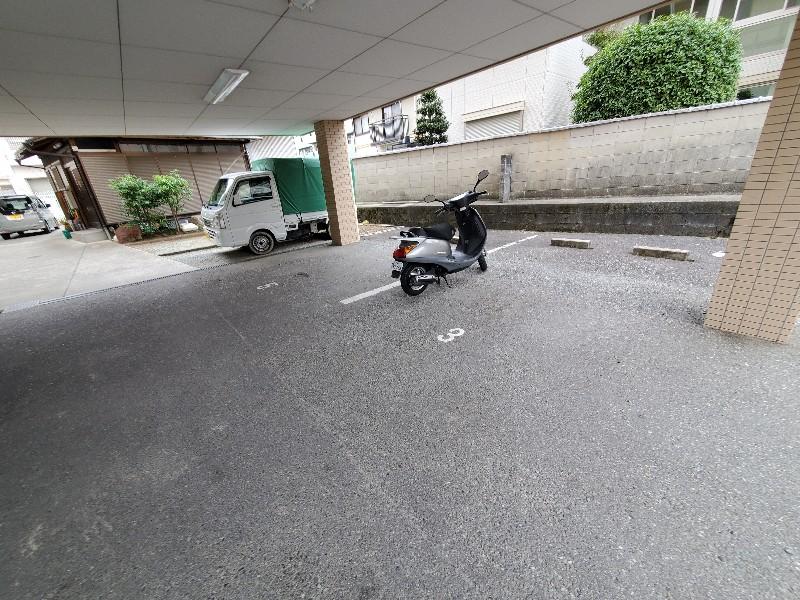 クロード・サンIの外観写真