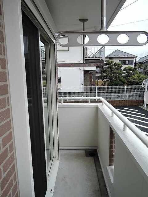 バルコニー　風通しの良いバルコニーです。