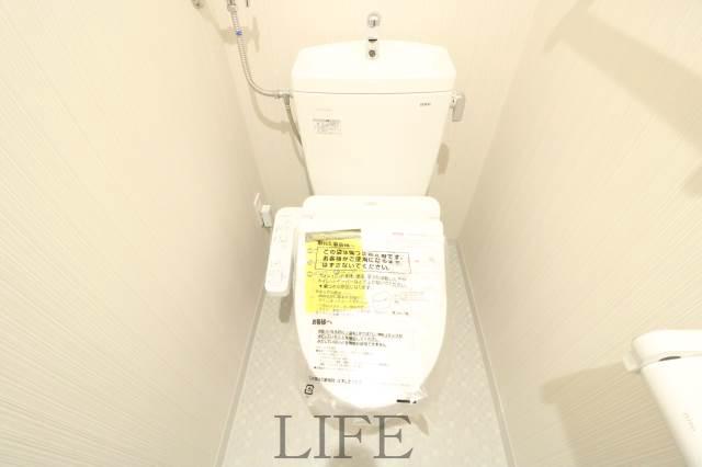 トイレ　トイレ、ウォシュレット付き！