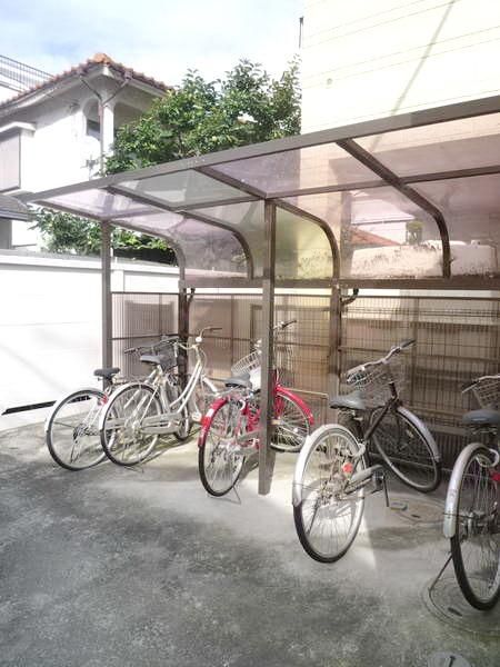 駐車場　駐輪場