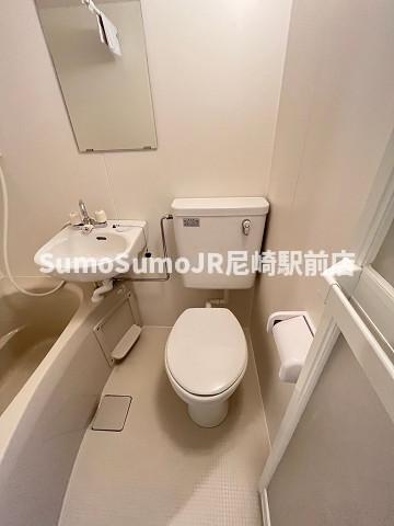 トイレ　落ち着いたトイレです