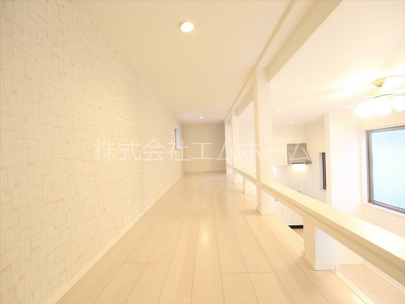 その他　上段ロフト6.6帖　（収納でも部屋でも使えます）同型写真