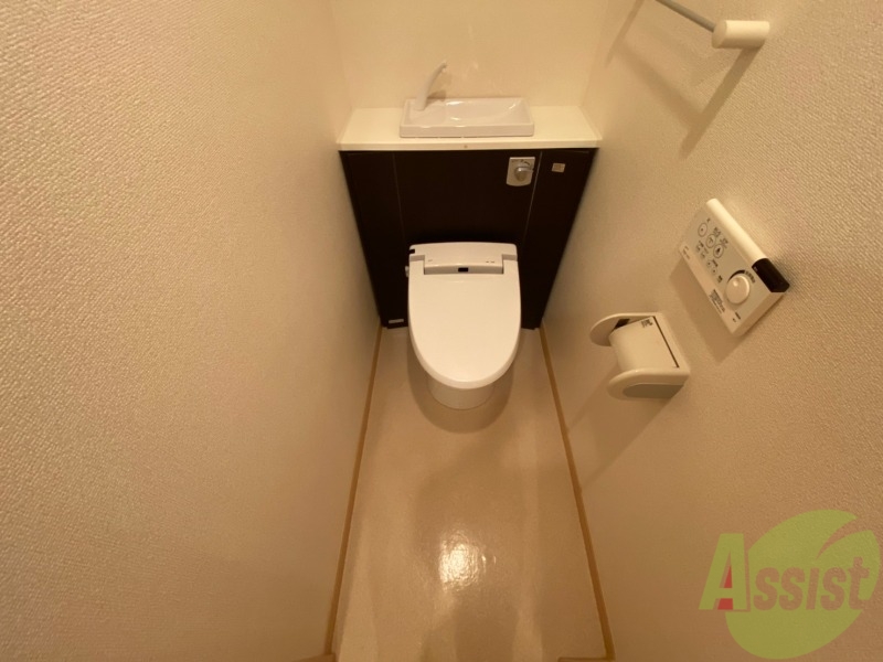 トイレ　トイレです。ウォシュレット付を探している方、おすすめです。