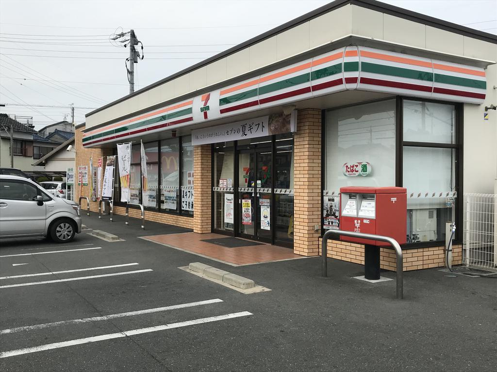 コンビニ　セブンイレブン豊橋仁連木町店（コンビニ）まで632m