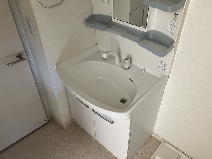 洗面設備　コンパクトで使いやすい洗面所