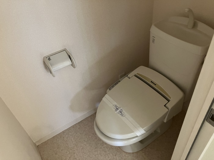 トイレ　トイレもきれいです