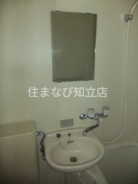 洗面設備　同型別部屋写真